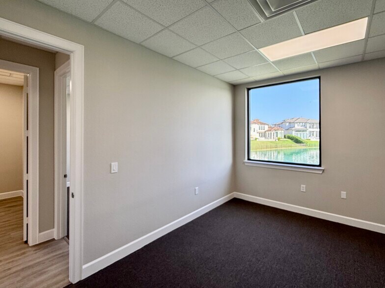 More Photos Of 5501 Cabrera Dr, Sugar Land Medical For Sale