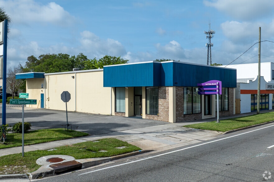 Primary Photo Of 401 W International Speedway Blvd, Daytona Beach Freestanding For Lease