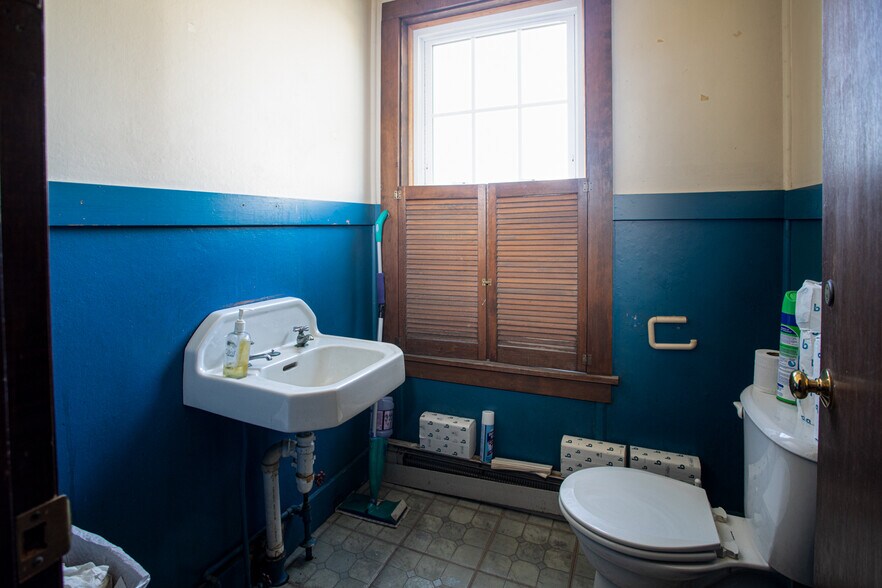 More Photos Of 377 Second St, Fall River Office Residential For Sale