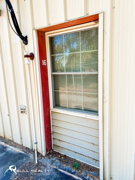 More Photos Of 109 Coleman Dr, Eatonton Self Storage For Sale