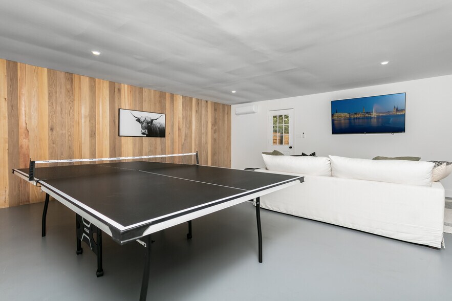 More Photos Of 1201 Crenwelge Dr, Fredericksburg Specialty For Sale