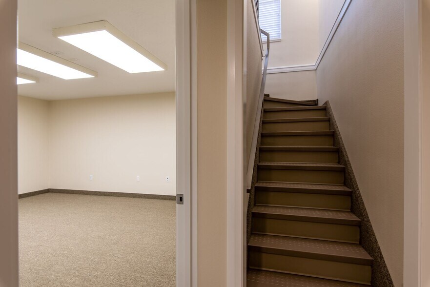 More Photos Of 1139-1143 S Orem Blvd, Orem Office For Lease