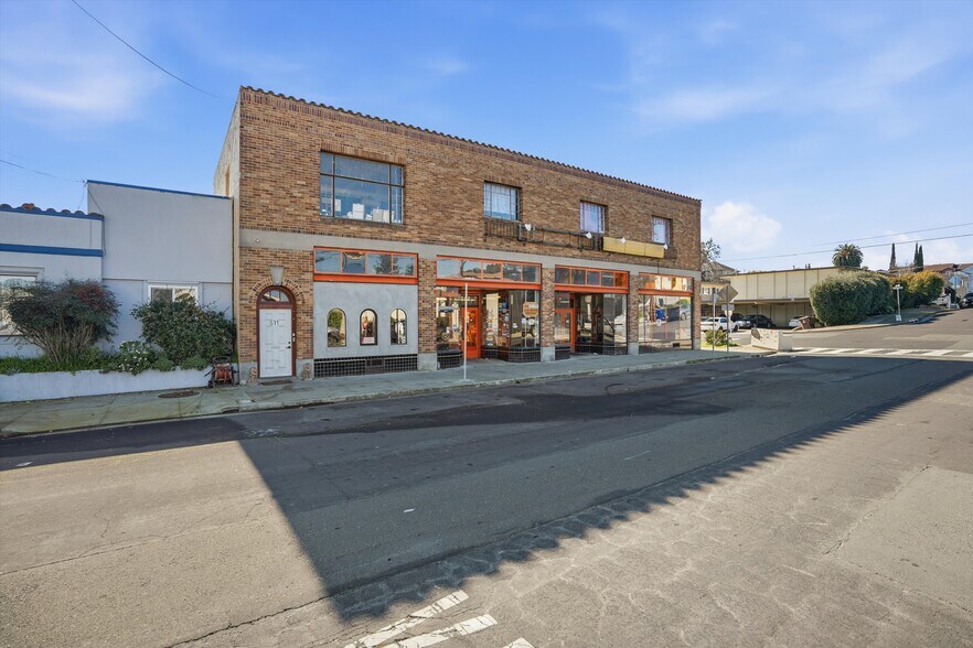 More Photos Of 511 3rd St, Rodeo Storefront Retail Residential For Sale