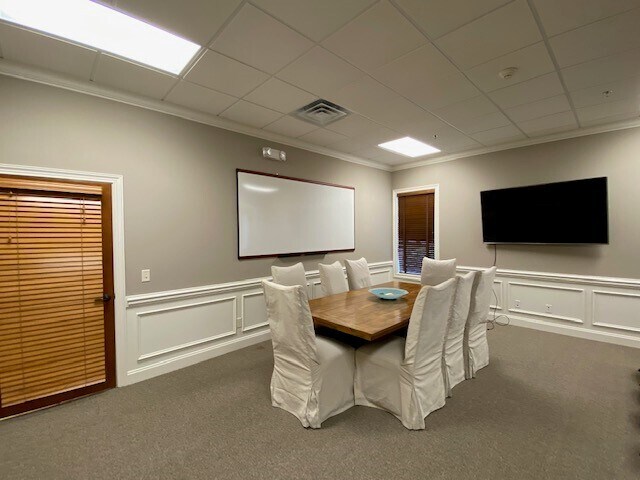 More Photos Of 11 Trade St, Brunswick Office For Lease