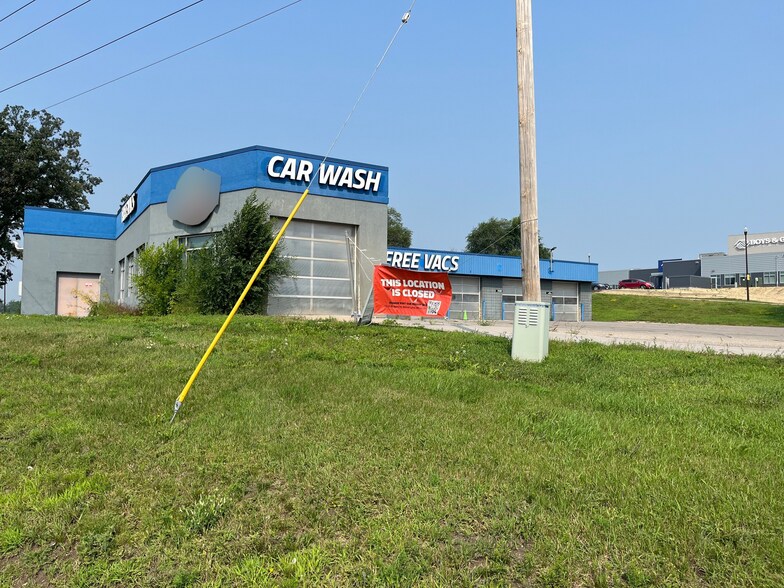 More Photos Of 100 Richwood Rd, Detroit Lakes Carwash For Lease