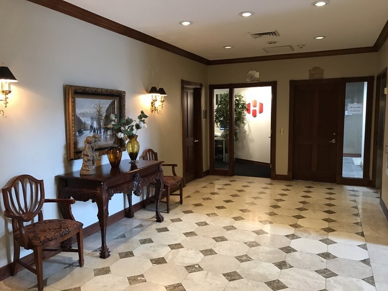 More Photos Of 3520 N University Ave, Provo Office For Sale