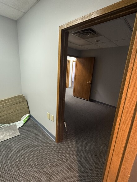 More Photos Of 8989 N Port Washington Rd, Bayside Office For Lease