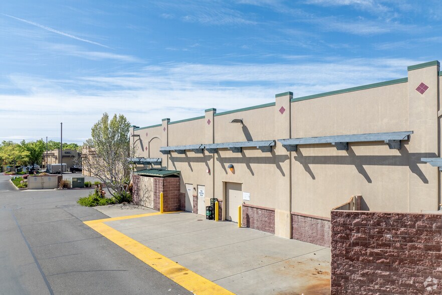 More Photos Of 9200 Elk Grove Florin Rd, Elk Grove Drugstore For Sale