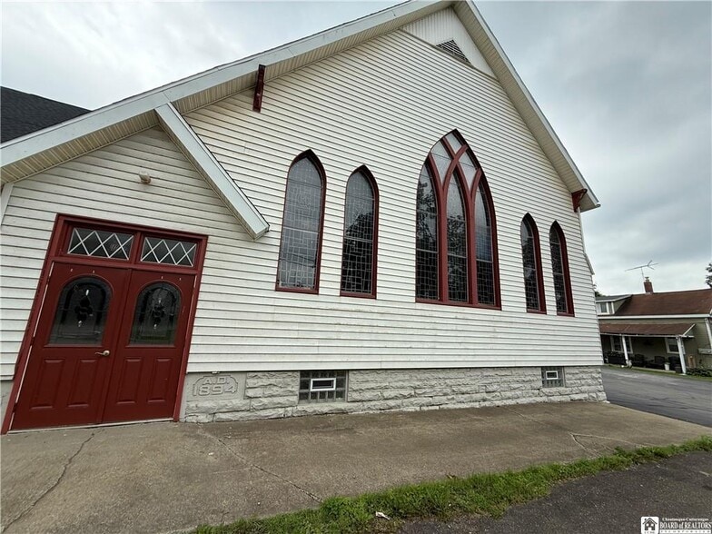More Photos Of 13 Church St, Delevan Religious Facility For Sale