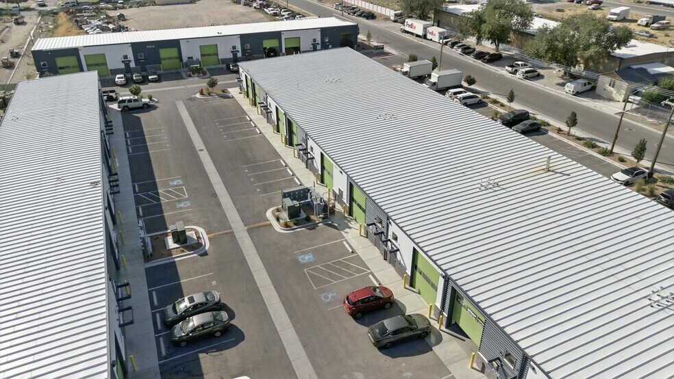 More Photos Of 5170-5176 W Liberator Dr, Kearns Warehouse For Lease