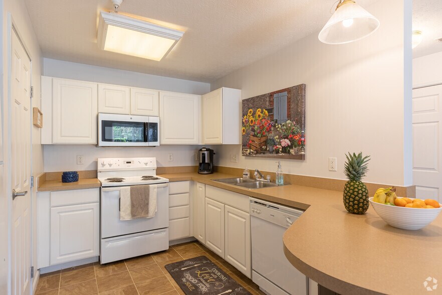 More Photos Of 1300 Cimarron Cir, Fairborn Apartments For Sale