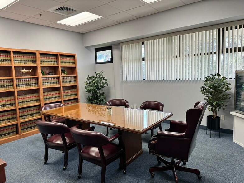 More Photos Of 2650 N Dixie Fwy, New Smyrna Beach Office For Sale