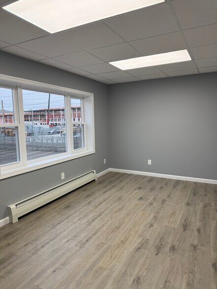 More Photos Of 128 Front St, Mineola Office For Sale
