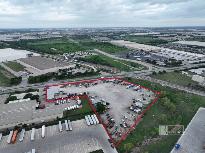 Primary Photo Of 3900 N Beach St, Haltom City Warehouse For Sale
