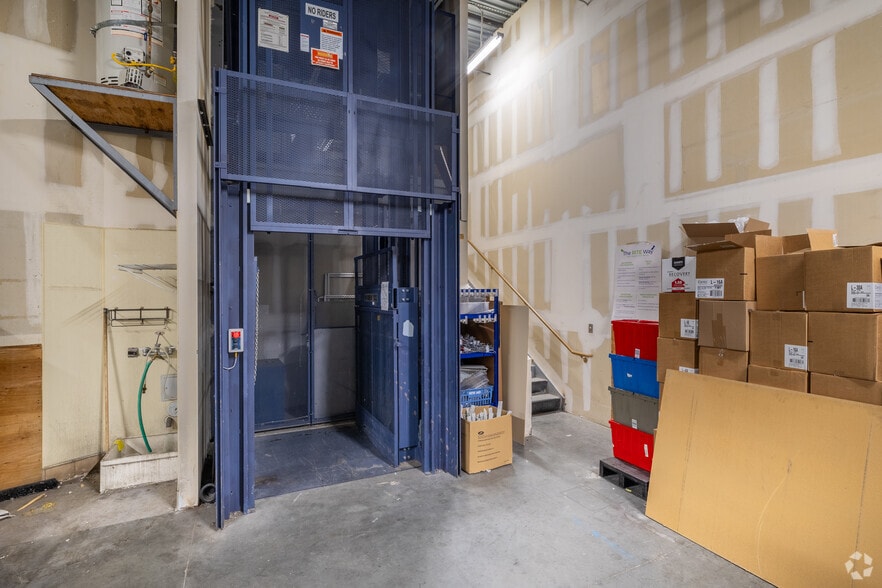 More Photos Of 1180 N State St, San Jacinto Drugstore For Sale