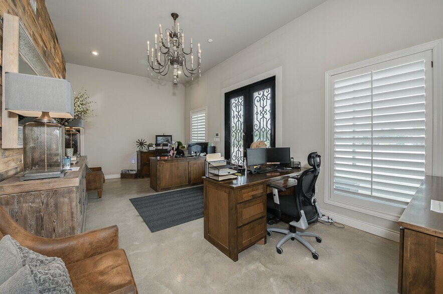 More Photos Of 11184 Dan Williams Ln, College Station Warehouse For Sale