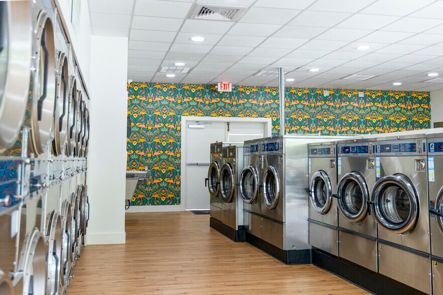 More Photos Of 2801 Demere Rd, St Simons Island Carwash For Sale