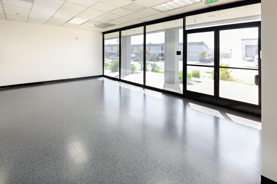 More Photos Of 2551 Santa Fe Ave, Redondo Beach Light Manufacturing For Sale