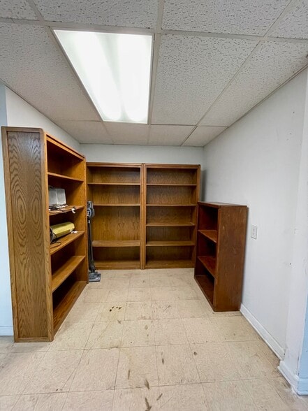 More Photos Of 821 Main St, El Cajon Office For Lease