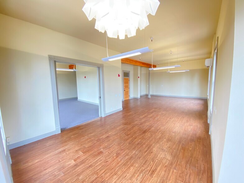 More Photos Of 205 SE Grand Ave, Portland Office For Lease