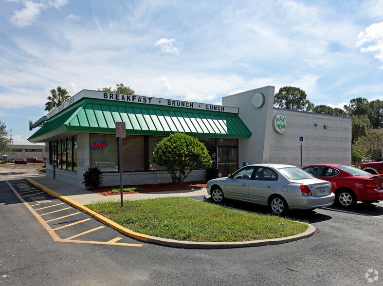 Primary Photo Of 1050 W 434, Longwood Fast Food For Lease