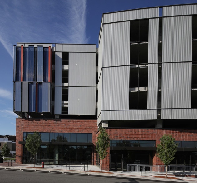 More Photos Of 105 W Morgan St, Durham Storefront Retail Office For Lease