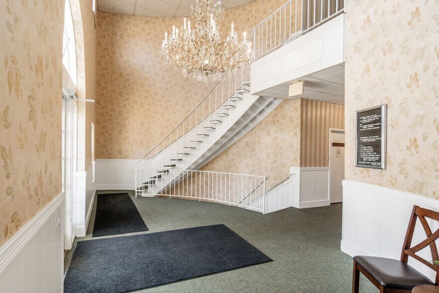 More Photos Of 6649 N High St, Worthington Medical For Sale