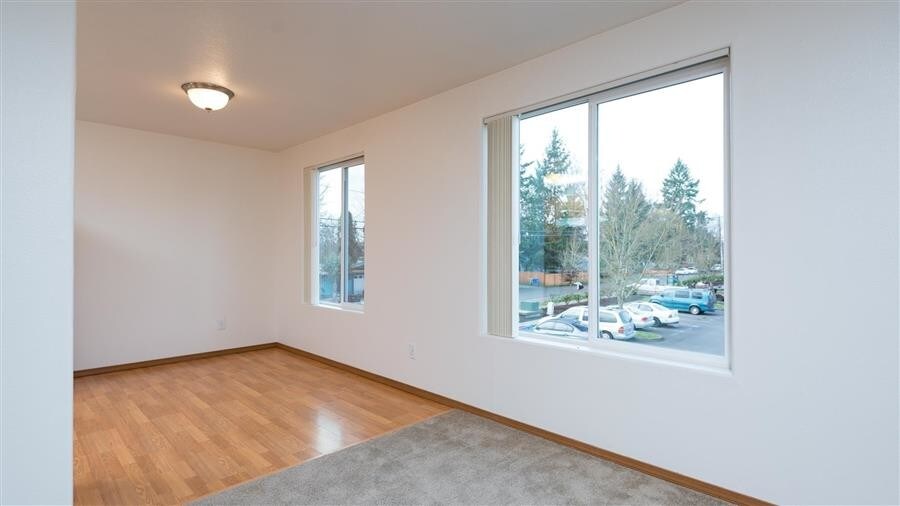 More Photos Of 1100 N Davis St, Cornelius Apartments For Sale