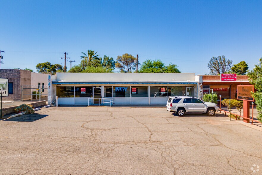 More Photos Of 3840 E 5th St, Tucson Storefront For Lease