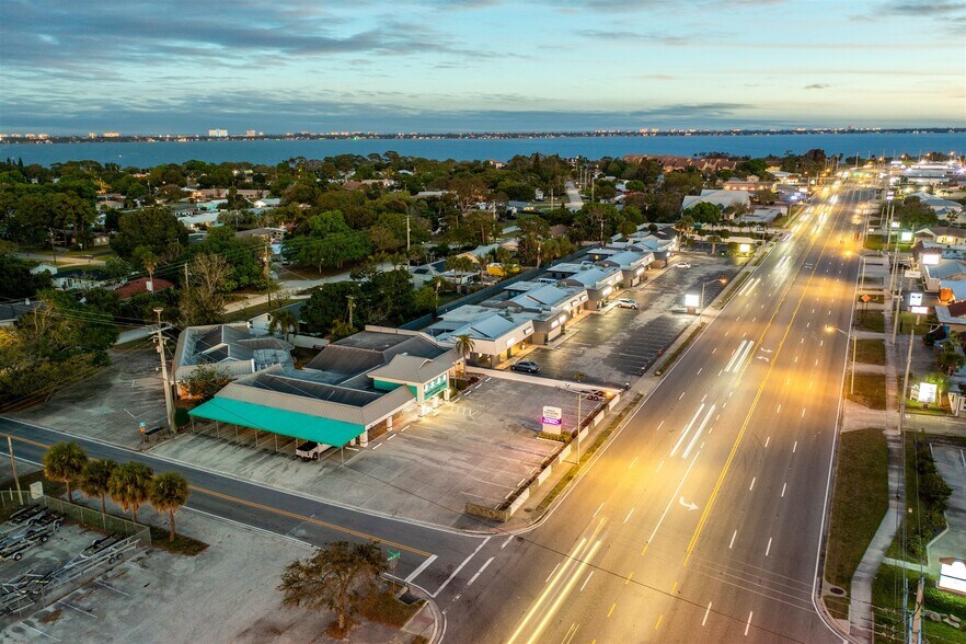 More Photos Of 525 N Harbor City Blvd, Melbourne Office For Sale