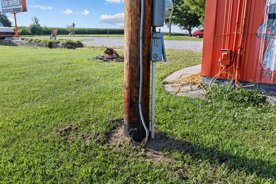 More Photos Of 1420 Highway M, Sedalia Service Station For Sale
