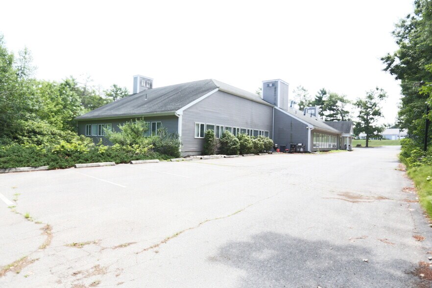 More Photos Of 68 N Main St, Carver Medical For Sale