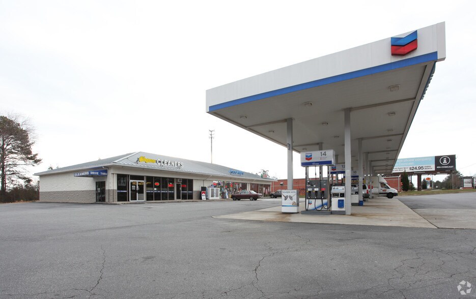 Primary Photo Of 535 Canton Hwy, Cumming Storefront For Lease