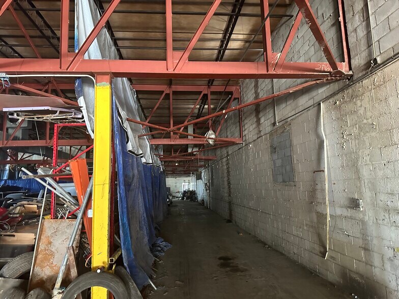 More Photos Of 2211 Windsor St, Chattanooga Service For Sale