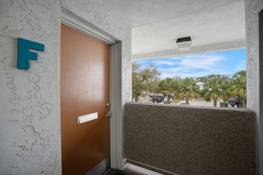 More Photos Of 1717 2nd St, Sarasota Office For Lease