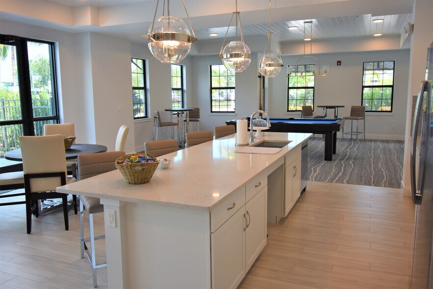 More Photos Of 201 SW Joan Jefferson Way, Stuart Apartments For Sale