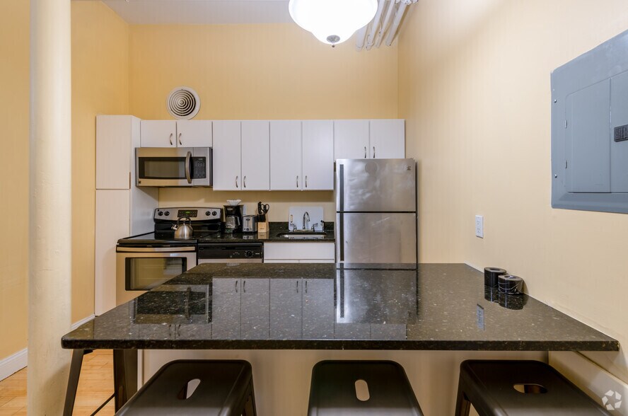 More Photos Of 37-43 Temple Pl, Boston Apartments For Lease