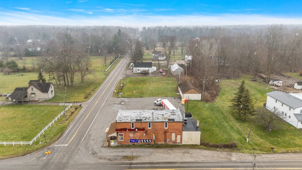 More Photos Of 3504 Palms Rd, Casco Drugstore For Sale