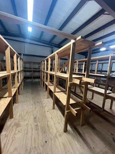 More Photos Of 1420 Holly Road, Corpus Christi Warehouse For Lease