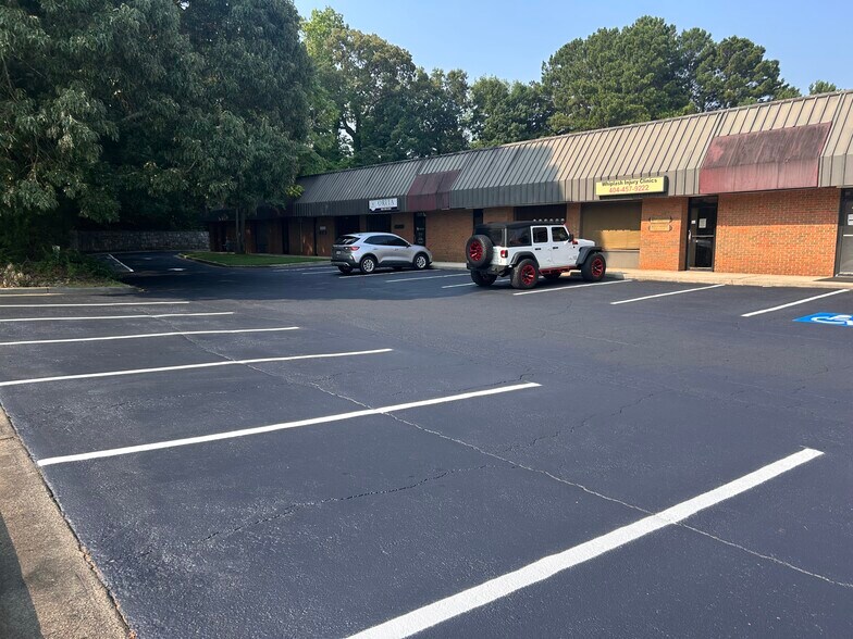 More Photos Of 2855 Candler Rd, Decatur Medical For Sale