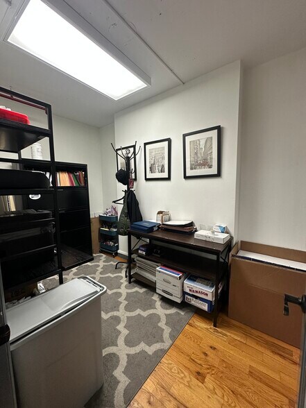 More Photos Of 527 Court St, Brooklyn Apartments For Lease