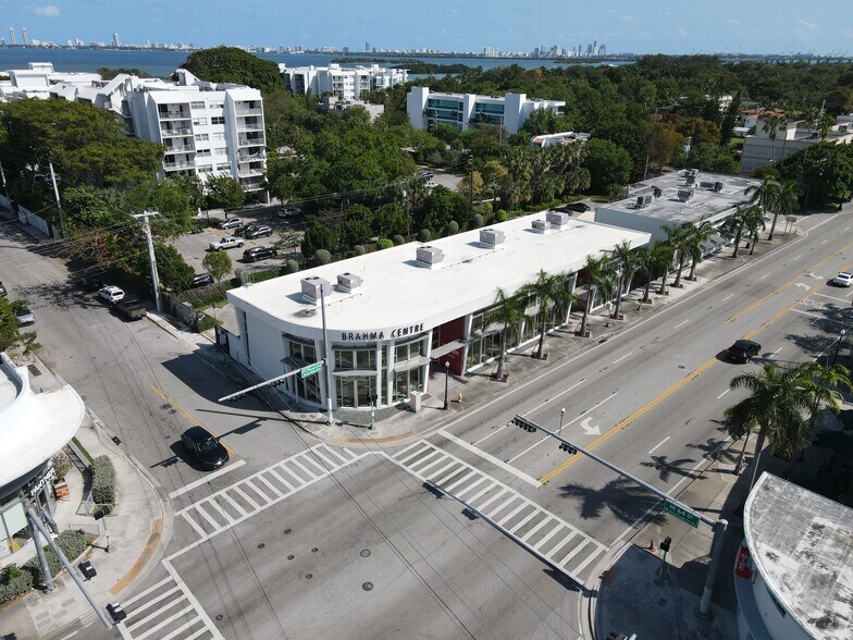 More Photos Of 6301 Biscayne Blvd, Miami Unknown For Lease