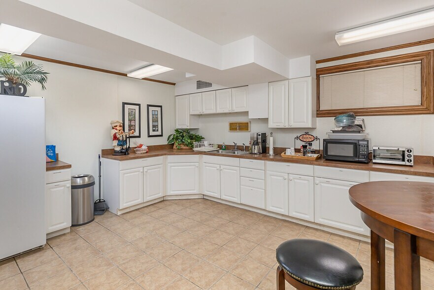 More Photos Of 939 S Wisconsin St, Hobart Religious Facility For Sale