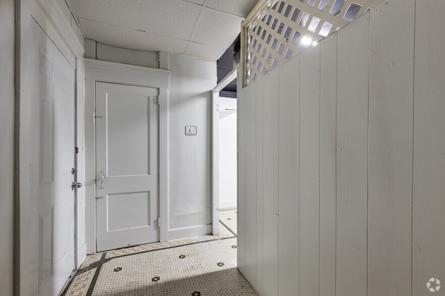 More Photos Of 244 E Graves Ave, Orange City Apartments For Lease