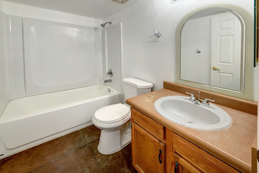 More Photos Of 1011 E Halcyon Rd, Tucson Apartments For Sale