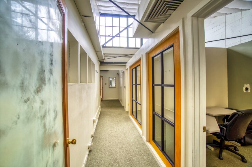 More Photos Of 1545-1555 Pacific Ave, San Francisco Storefront For Sale