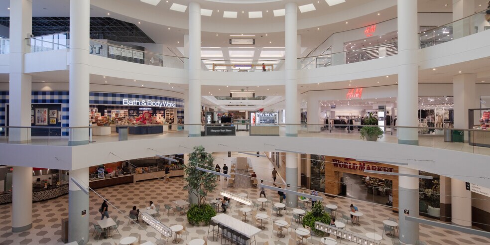 More Photos Of 111-245 E Magnolia Blvd, Burbank Unknown For Lease