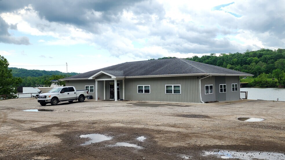 More Photos Of 736 Front St, Fredericktown Warehouse For Sale