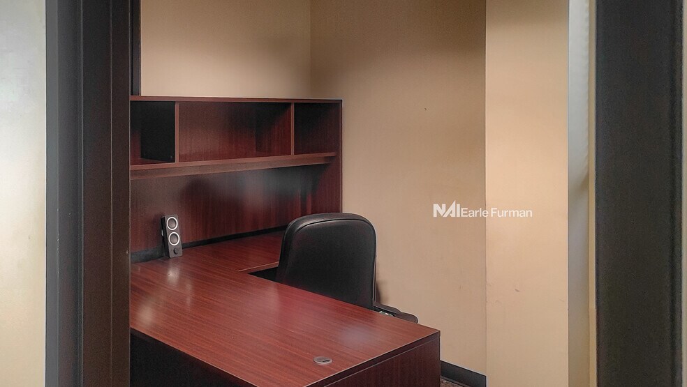 More Photos Of 5020 N Blackstock Rd, Spartanburg Manufacturing For Lease