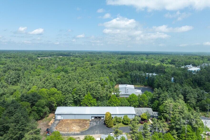 More Photos Of 10 Little Brook Rd, Wareham Light Distribution For Lease